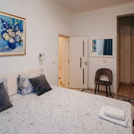 סופיה Krum Khan Top Centre Apartment מראה חיצוני תמונה